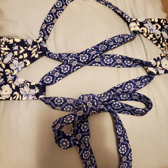 Rashguard and Matching Longline Bikini top - Picture 3 of 7